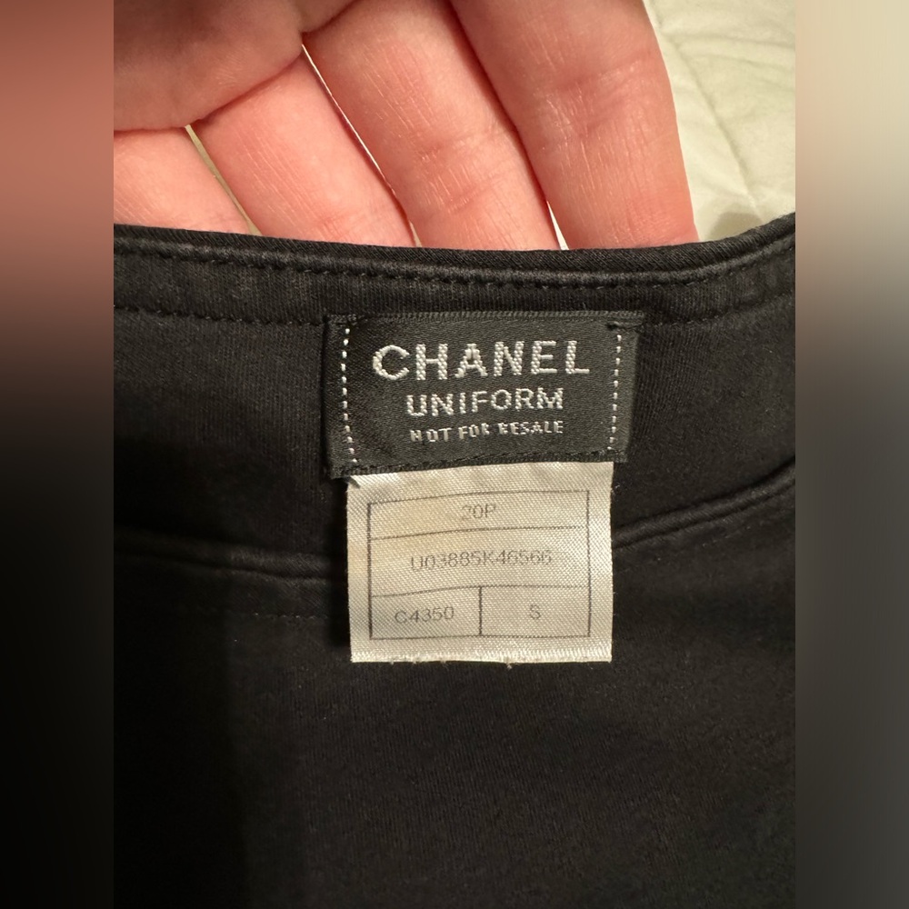 CHANEL CC Embroidered Logo Black Shirt - Picture 5 of 7
